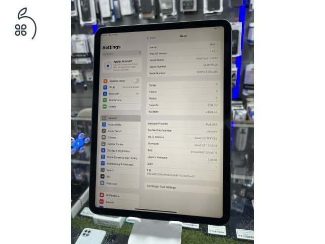 IPAD PRO 11 1.Gen 2018 256GB Wifi+Cellular , Nagyon jó akkukkal, Garanciával, üzletből.