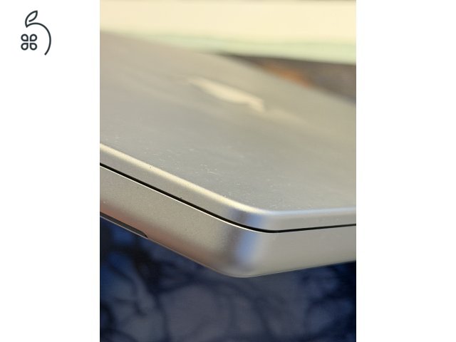 MacBook Pro 16” M1 