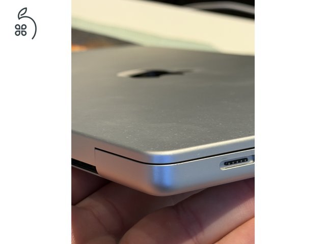 MacBook Pro 16” M1 