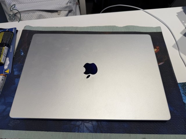 MacBook Pro 16” M1 