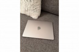 Hibátlan, új állapotú M2 MacBook Air 13'. 46 töltési ciklus - 98% akksi, HUN