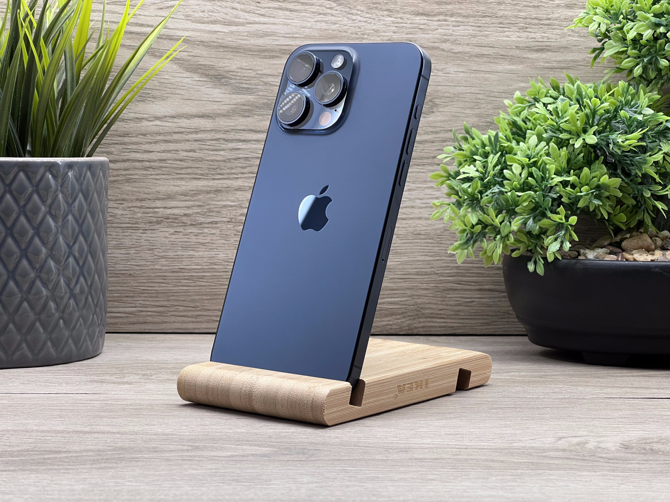 iPhone 15 Pro Max Blue Titanium 256GB 2 ÉV Garanciával Számlával 93% Akku