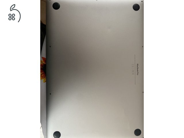 MacBook Pro Mid 2015 újszerű akkumulátorral