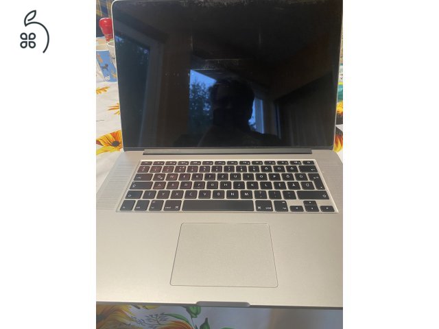 MacBook Pro Mid 2015 újszerű akkumulátorral