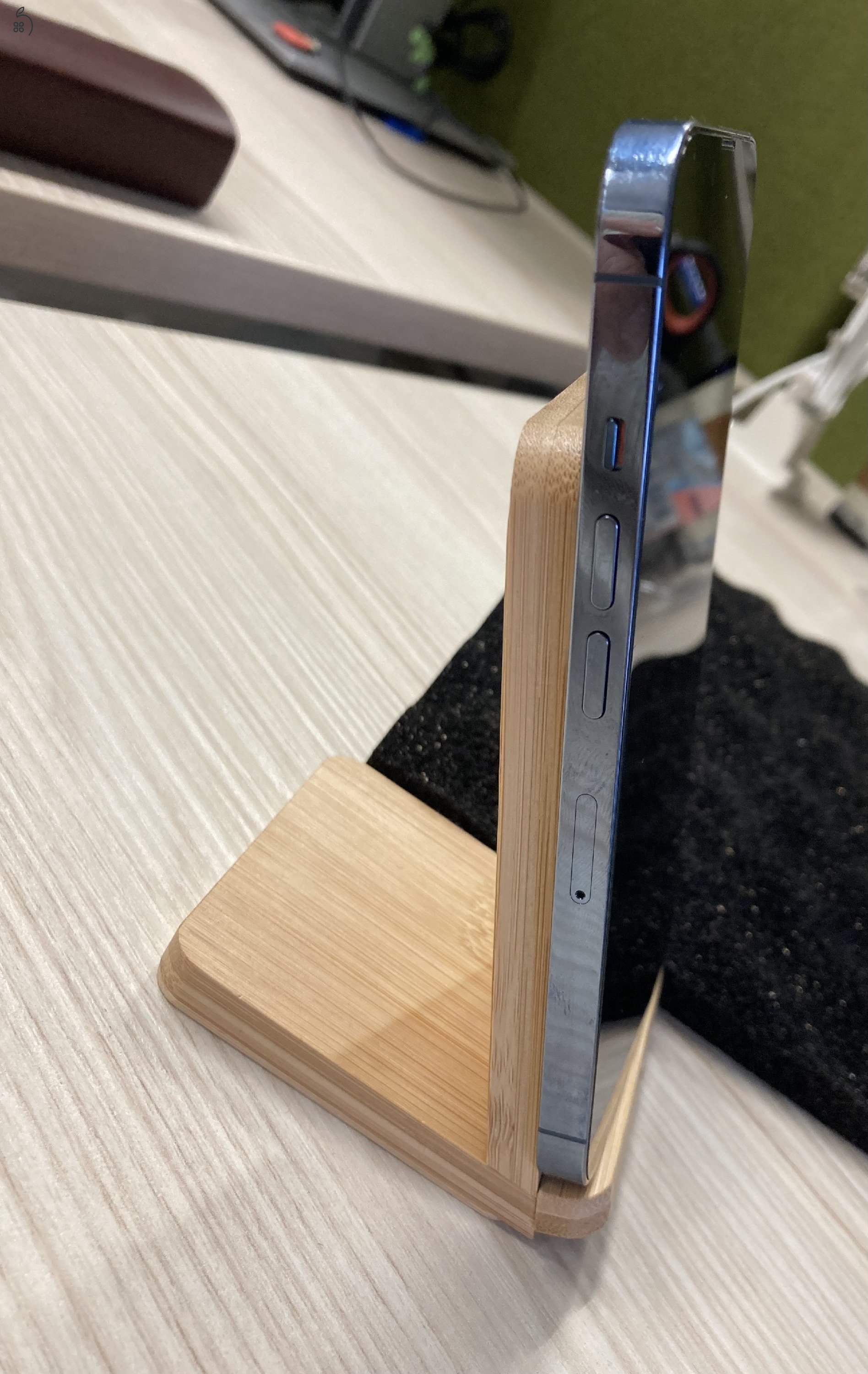 Eladó az Iphone 13 Pro 256GB Sierra Blue