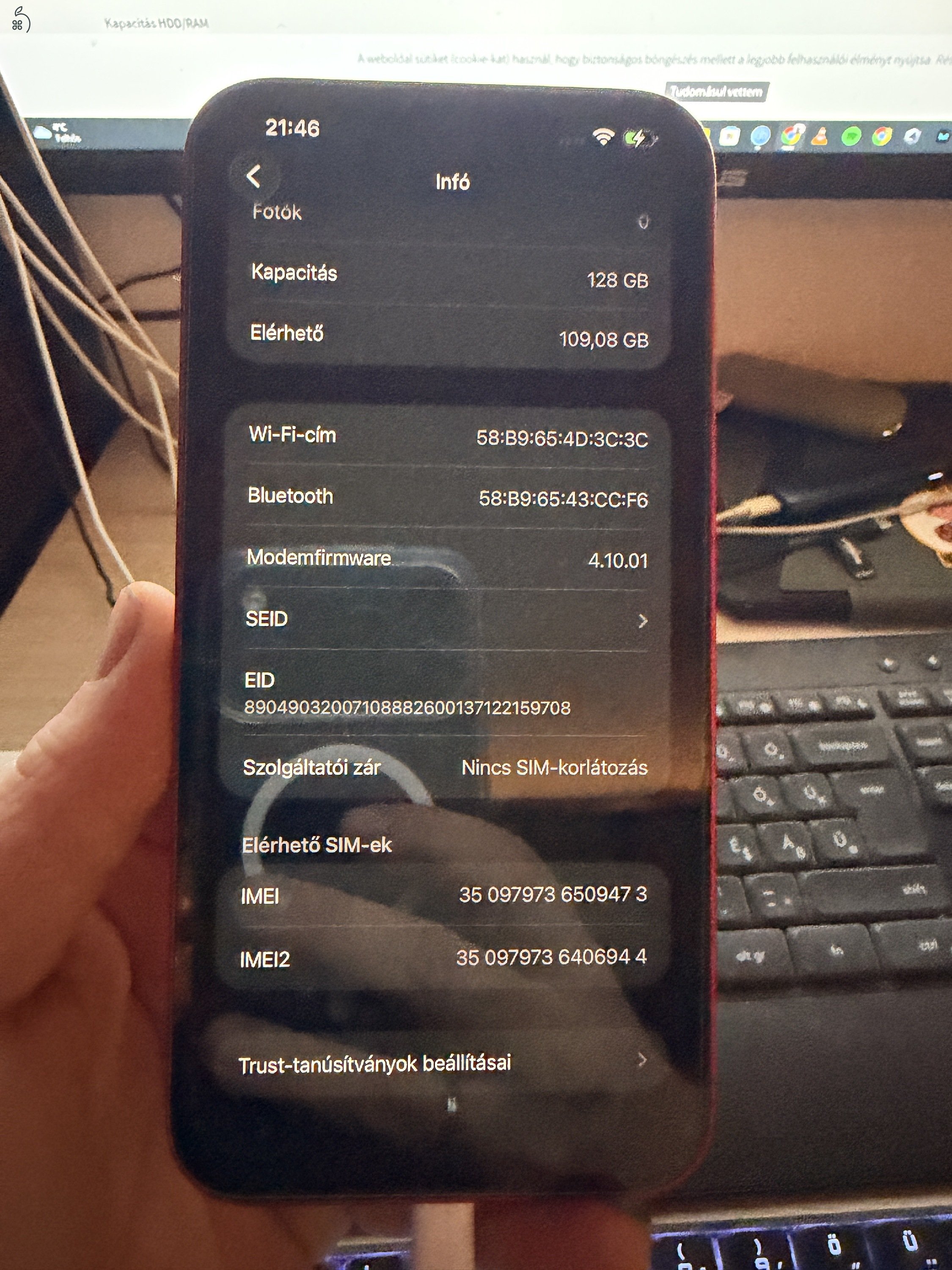 Iphone 14 pplus Product Red