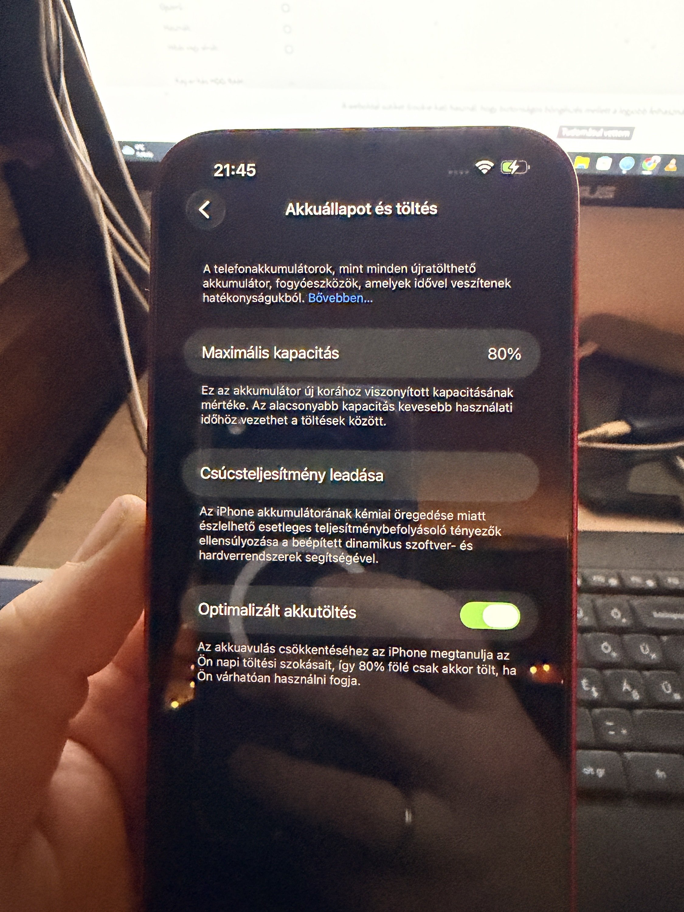 Iphone 14 pplus Product Red