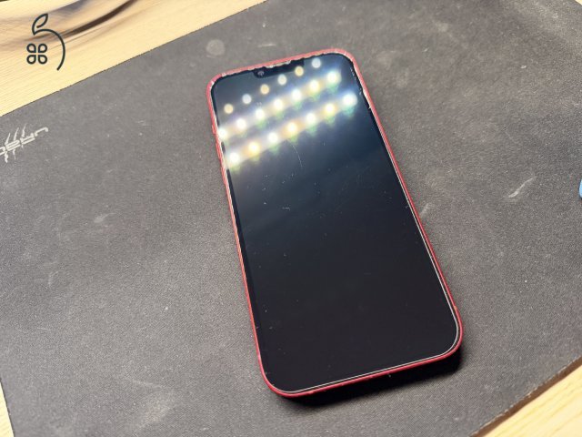 Iphone 14 pplus Product Red
