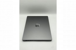 MacBook Pro 16″ 2021, M1 Pro 10 Cores, 32 GB RAM,  27% Áfás, 5 ciklus 