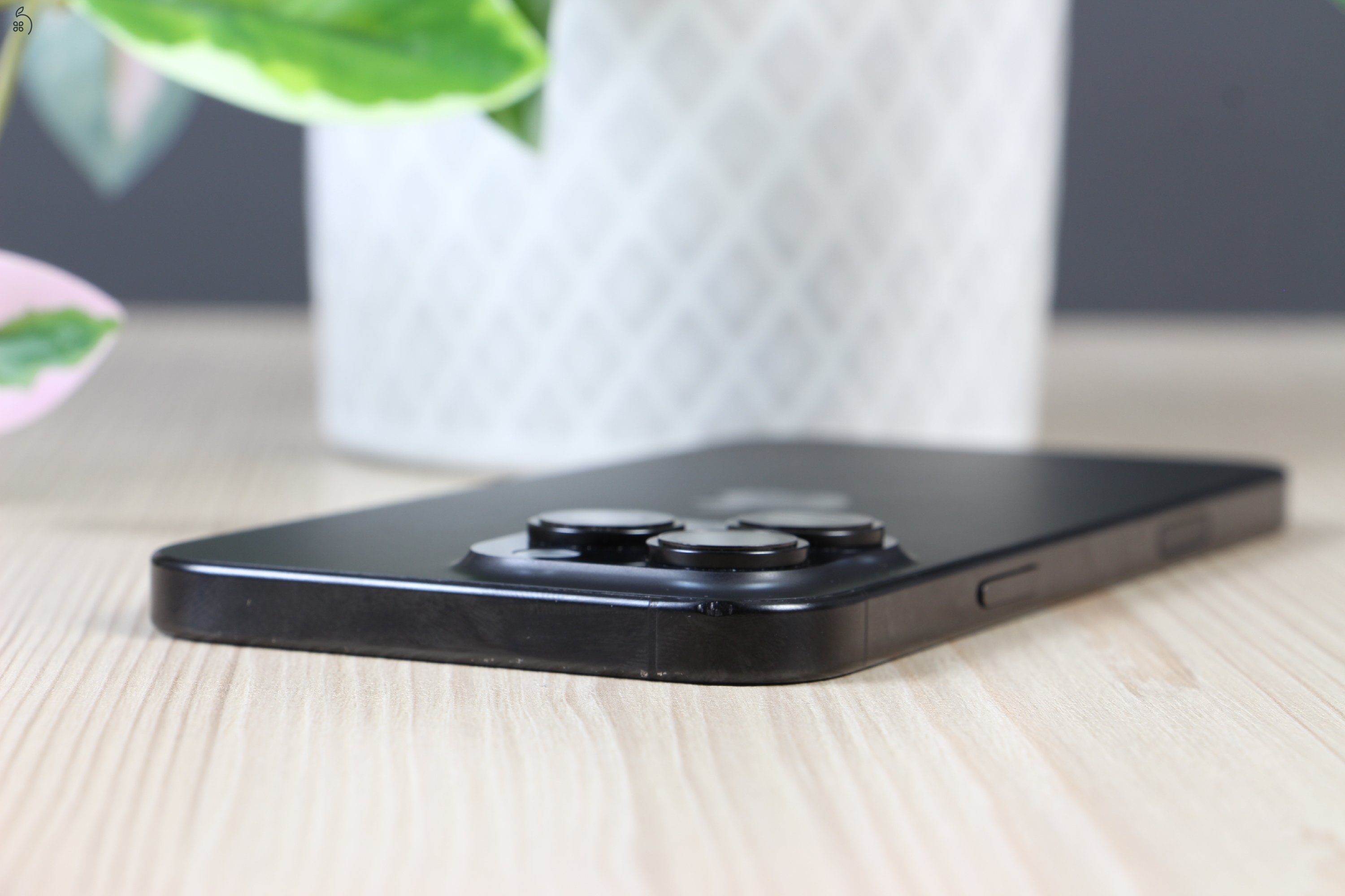 pple iPhone 16 Pro Max 256GB Black Titanium B US-7423