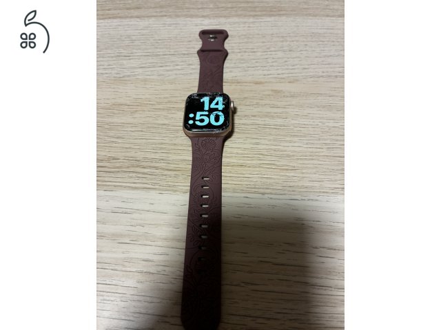 Apple Watch 4, 40 mm-es sérült , de működöképes óra
