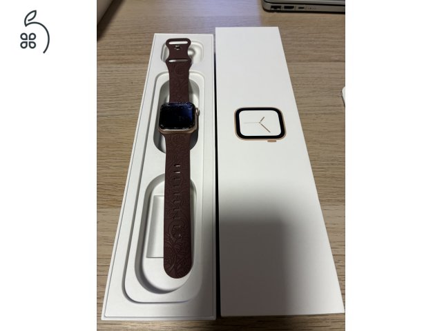 Apple Watch 4, 40 mm-es sérült , de működöképes óra