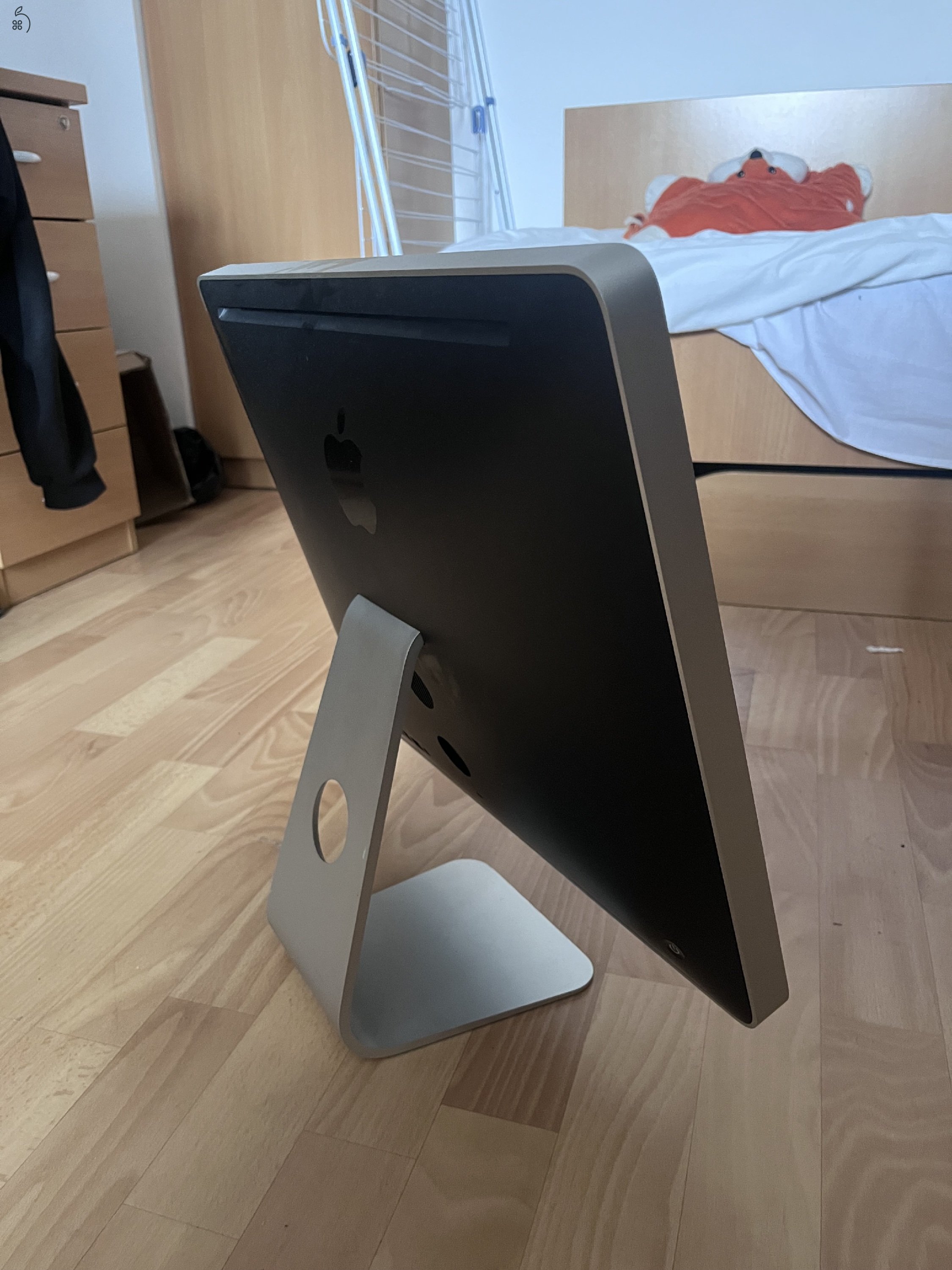 iMac Core 2 Duo early two thousands