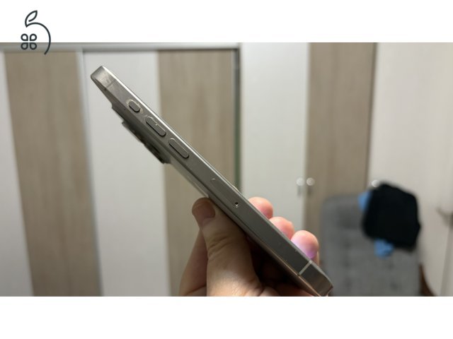 Független Iphone 25Pro