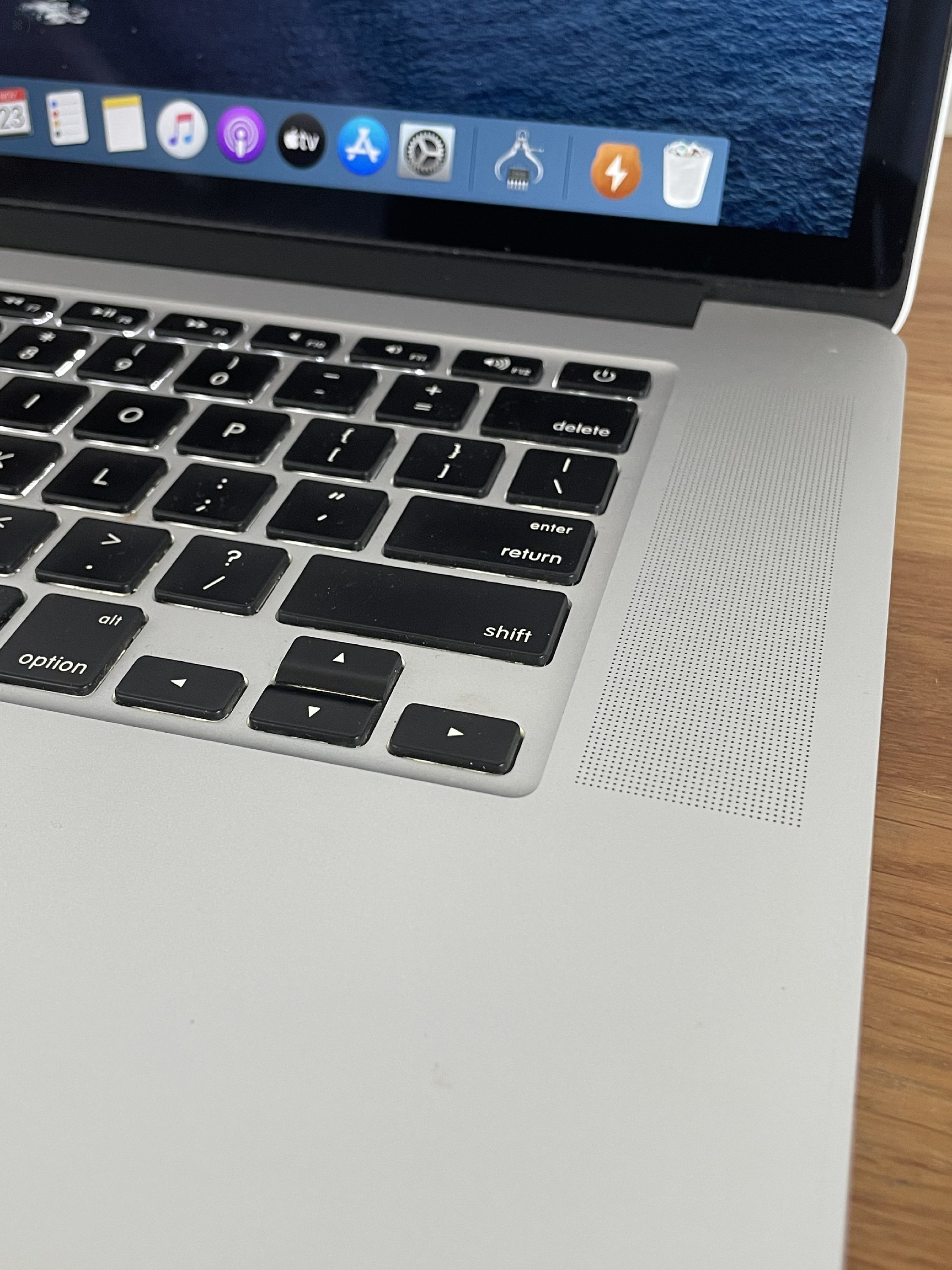 MacBook Pro retina 15” i7 16gb 256SSD