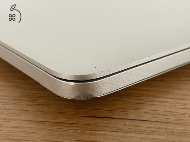 MacBook Pro retina 15” i7 16gb 256SSD