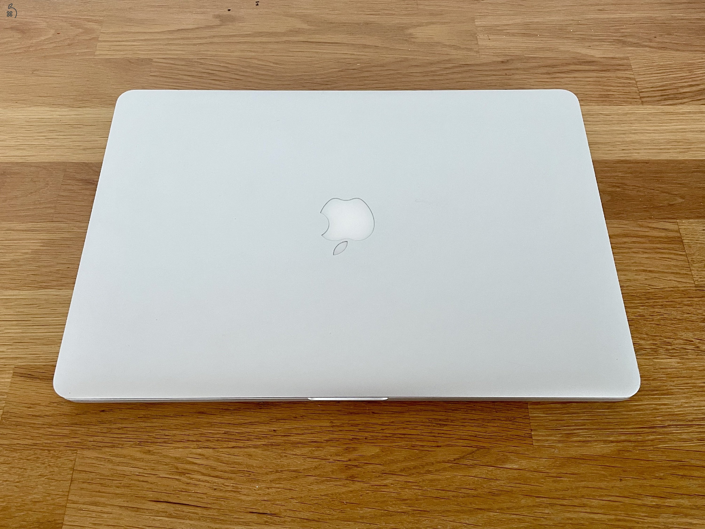 MacBook Pro retina 15” i7 16gb 256SSD