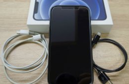 iPhone 12 64 GB kártyafüggetlen, fekete, újszerű állapot