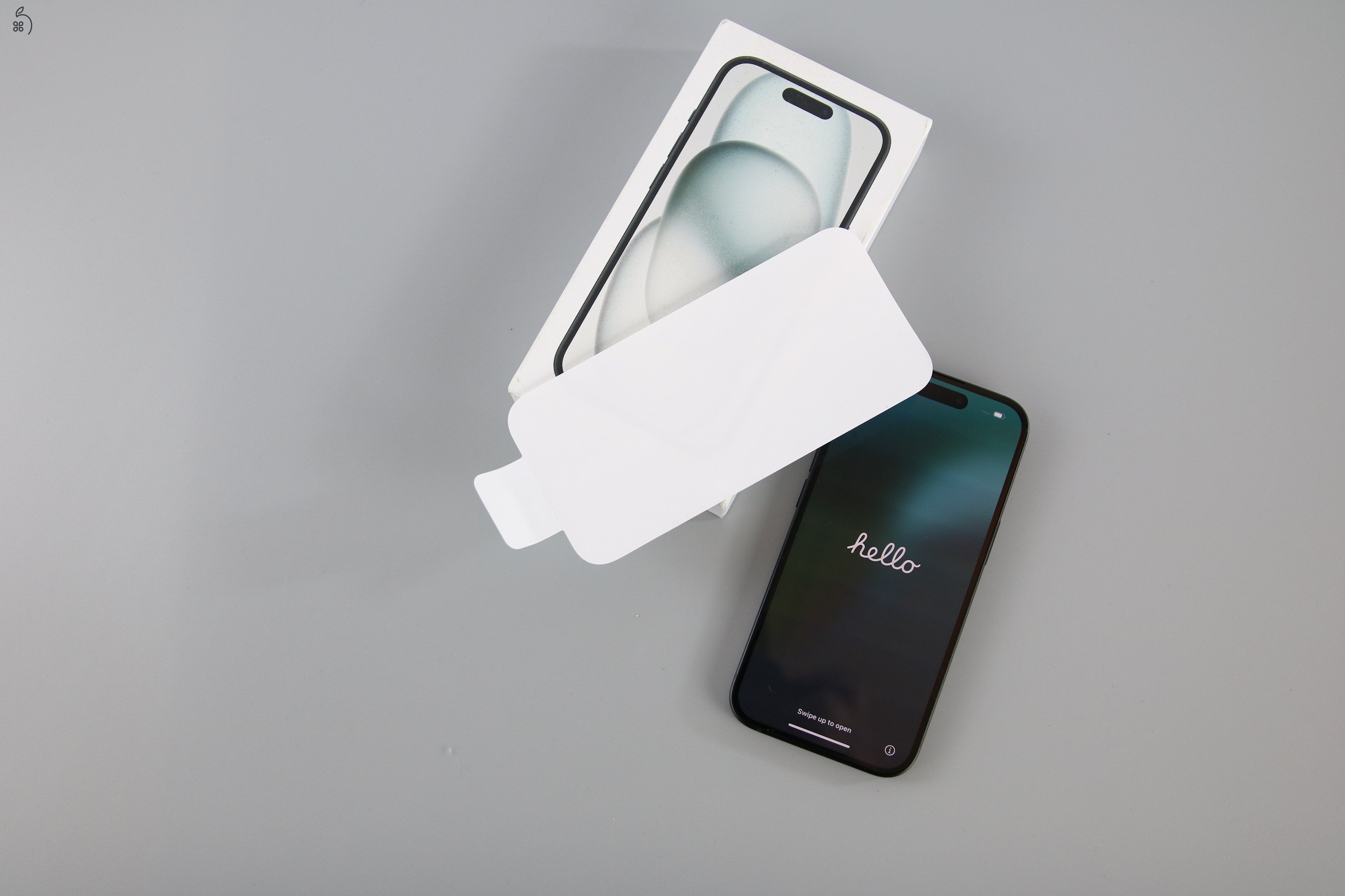 iPhone 15- 128 GB- Black, fekete – Új, sosem aktivált  + 40–50k extra