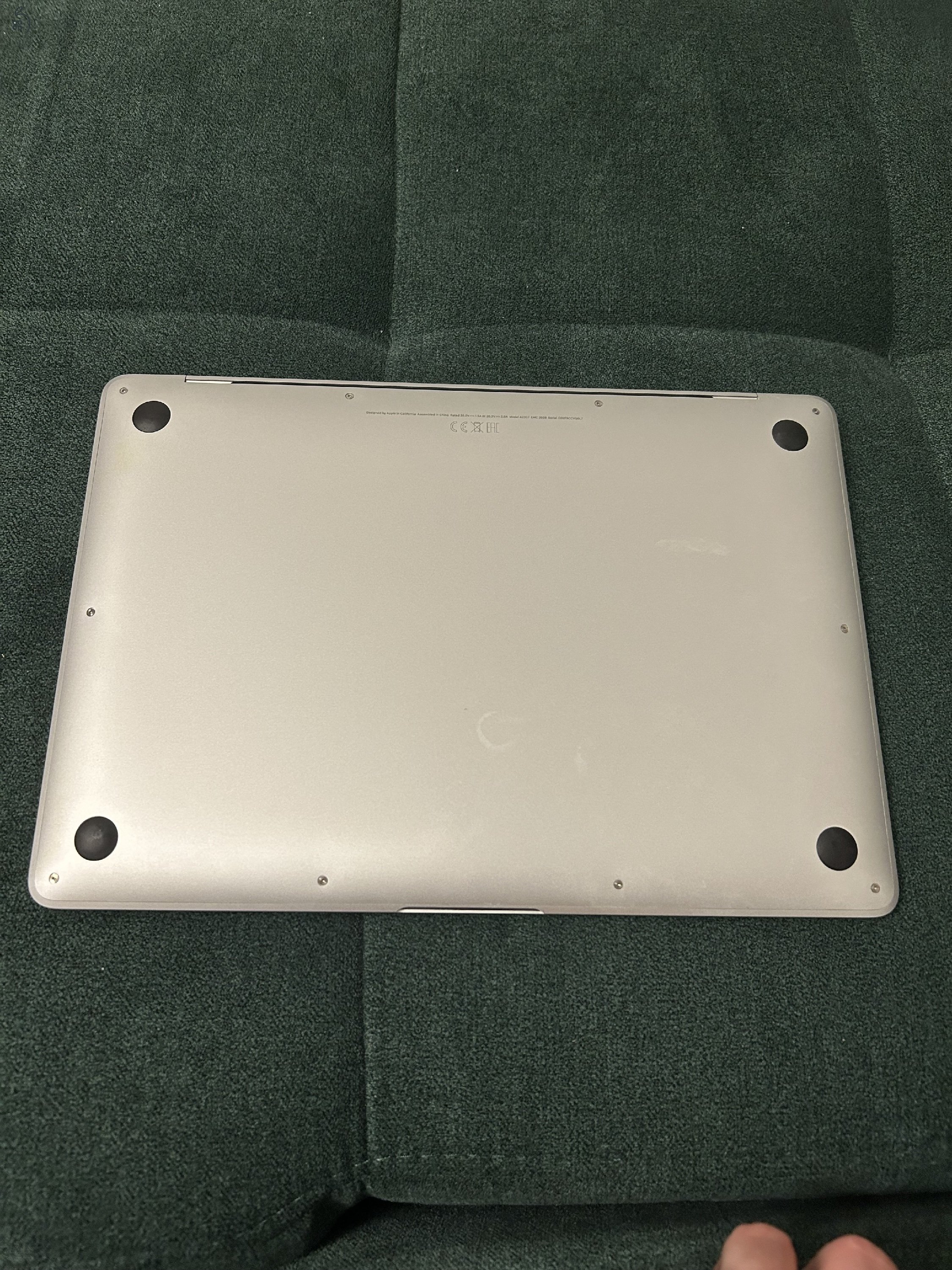 2020 M1 Macbook Air kitűnő 13”