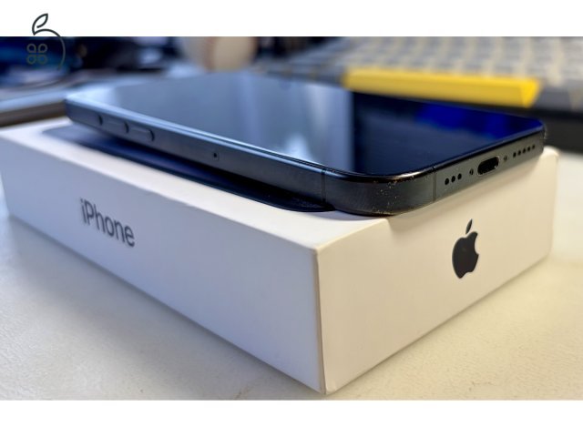 IPhone 15 Pro 256 GB titánkék független