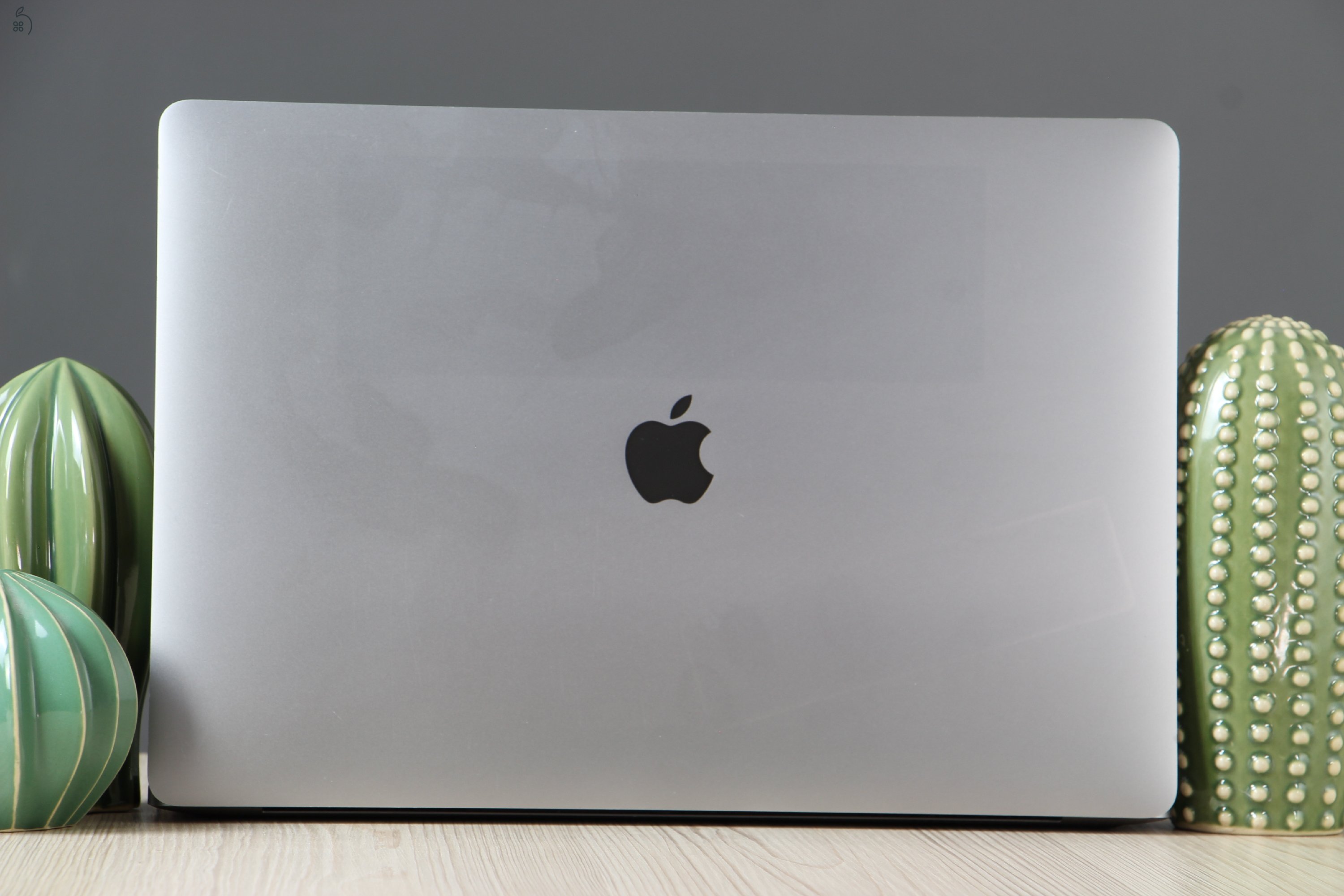 Apple MacBook Pro 16