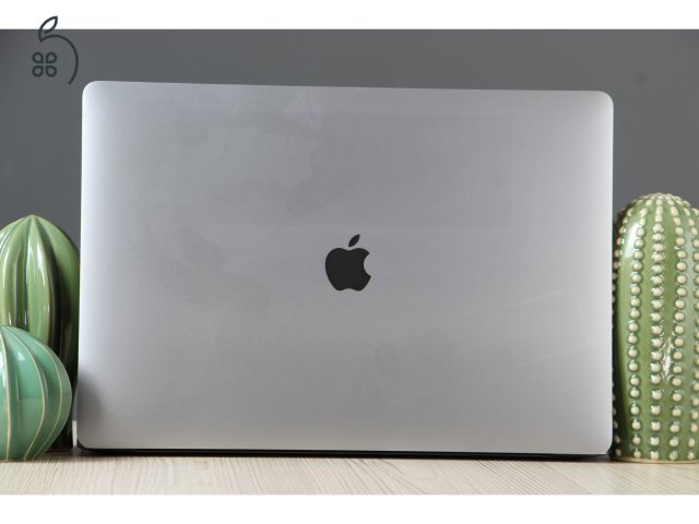 Apple MacBook Pro 16