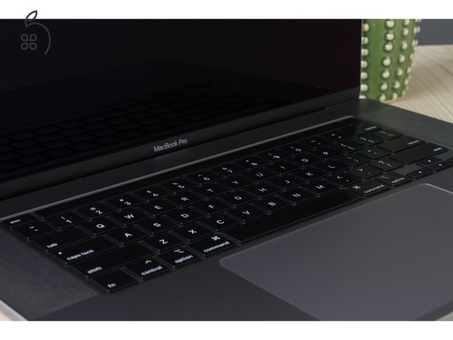 Apple MacBook Pro 16