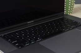 Apple MacBook Pro 16