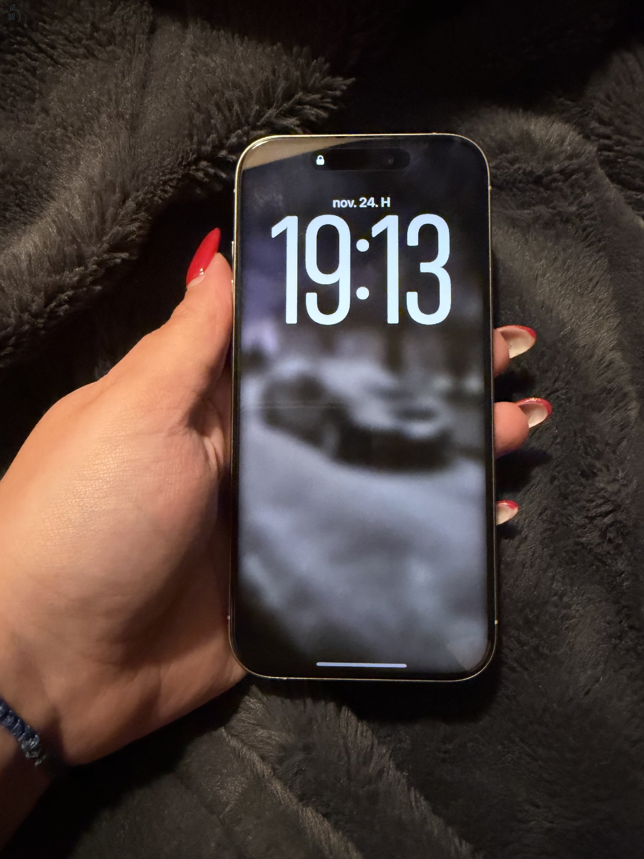 Eladó iPhone 15 Pro 256 GB silver 