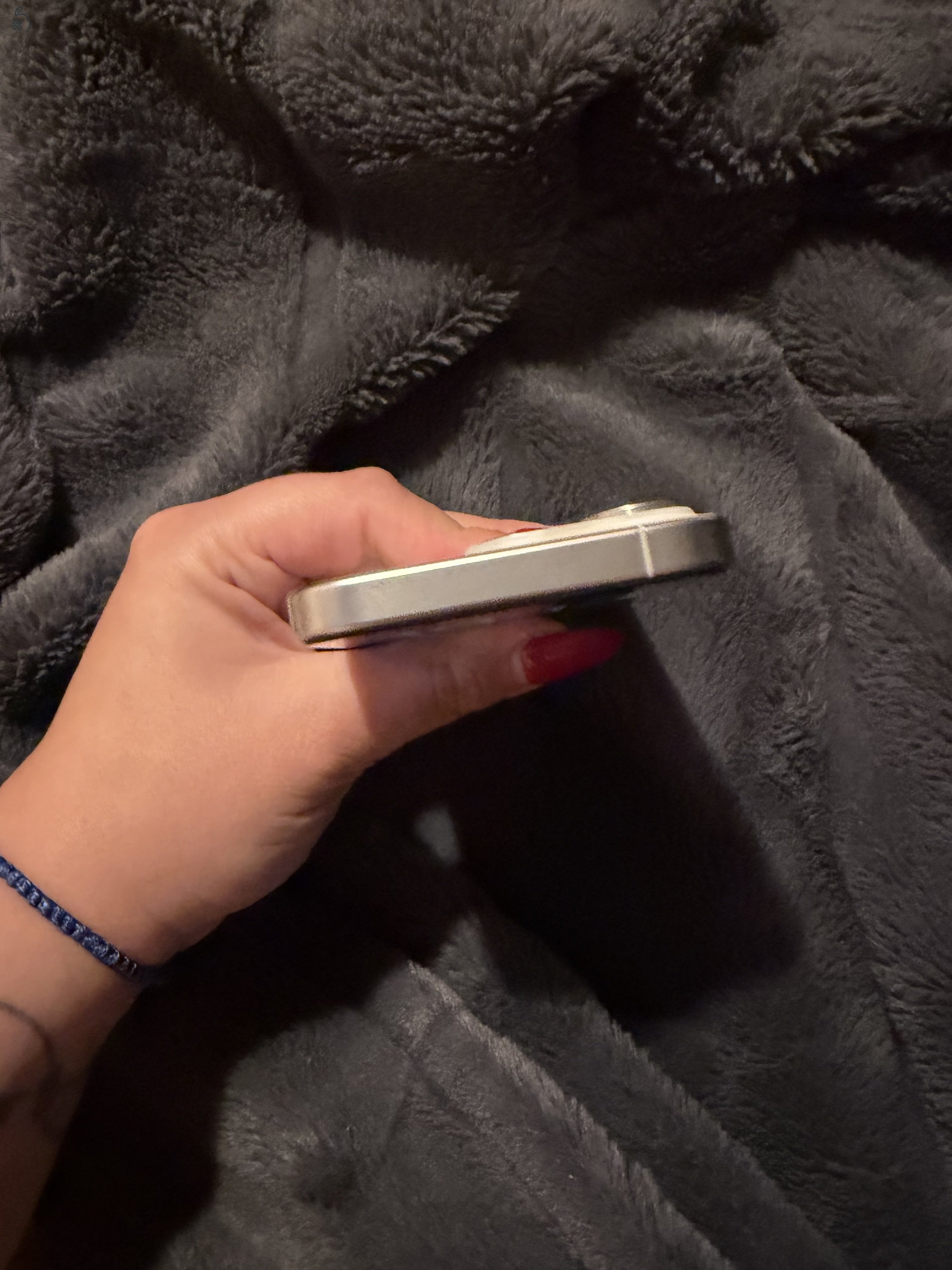 Eladó iPhone 15 Pro 256 GB silver 