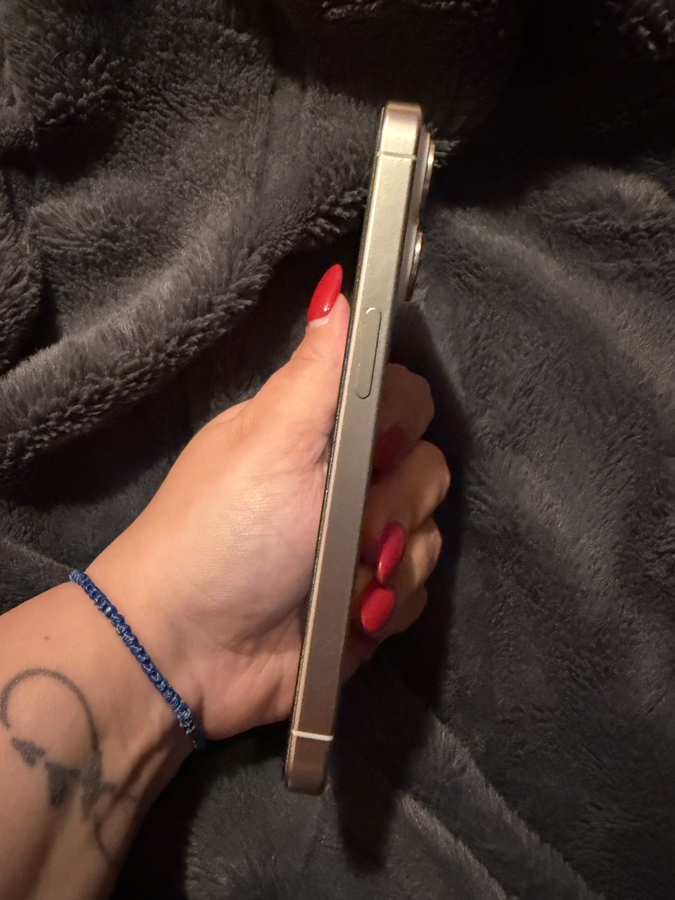 Eladó iPhone 15 Pro 256 GB silver 