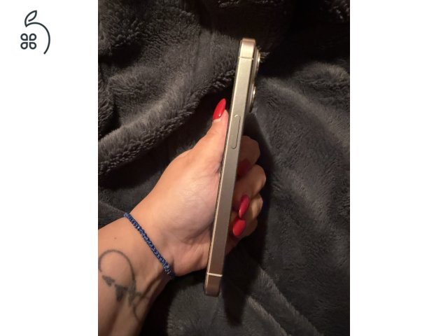 Eladó iPhone 15 Pro 256 GB silver 