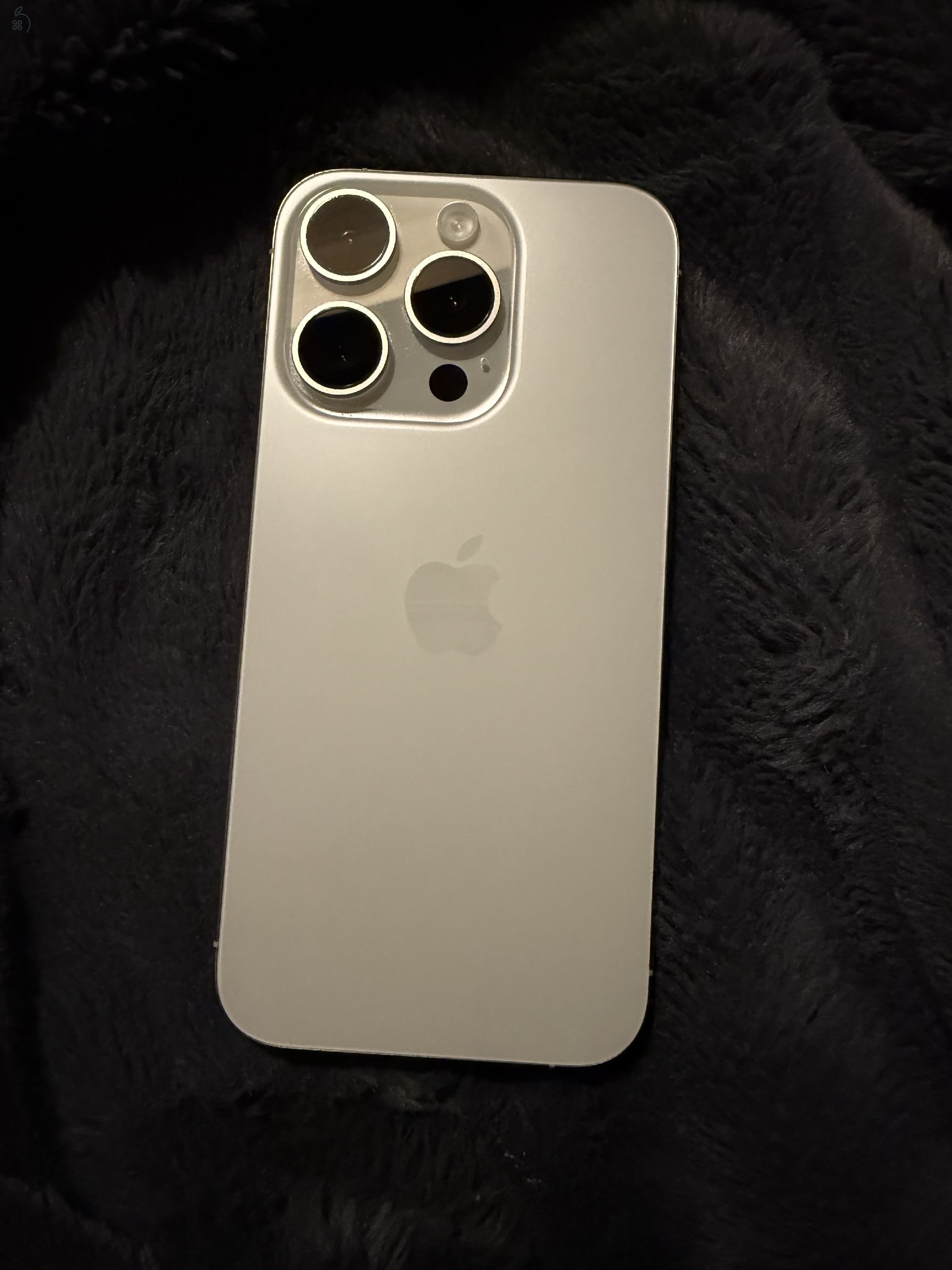 Eladó iPhone 15 Pro 256 GB silver 