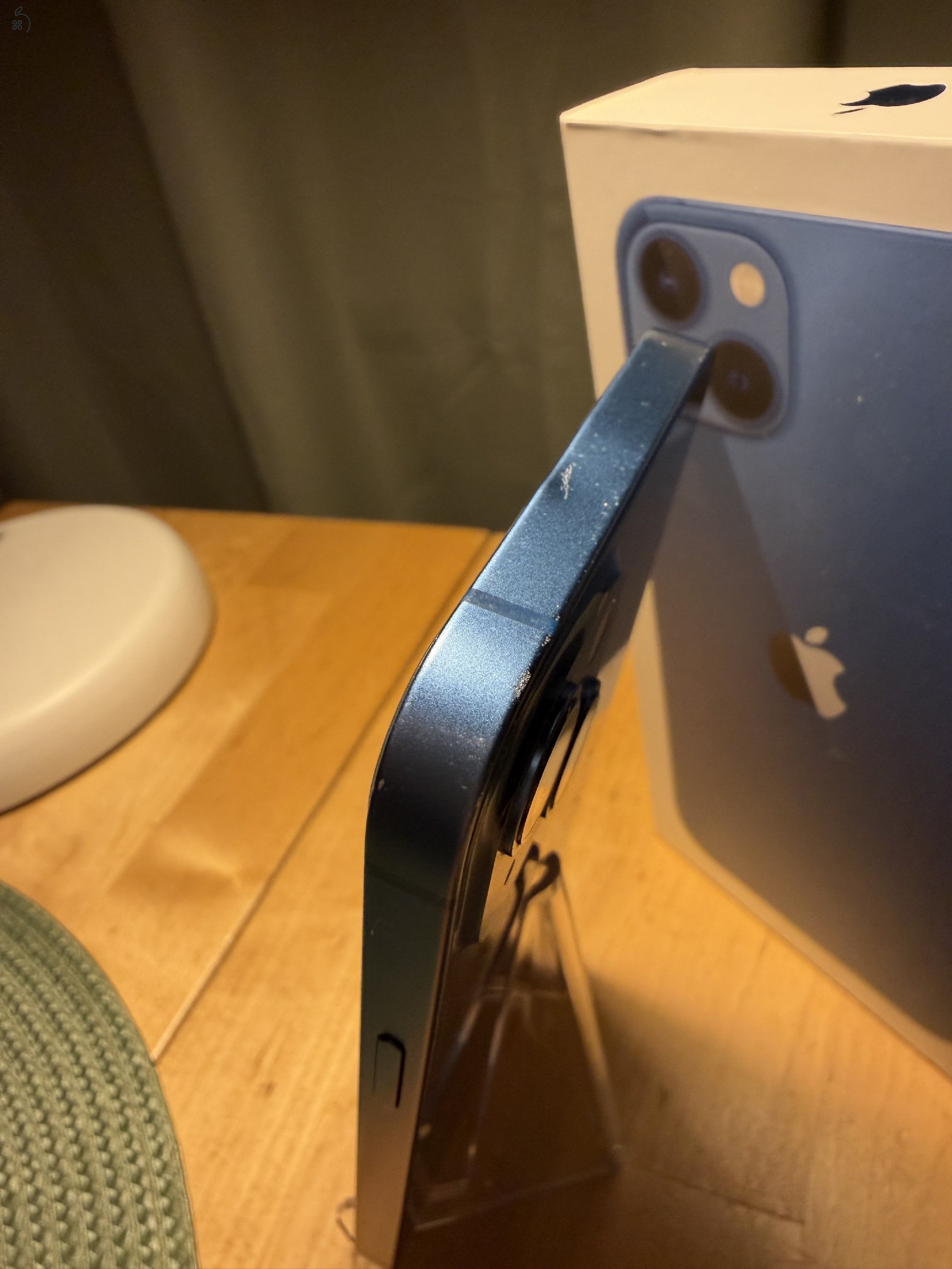 iPhone 13 256GB kék - Vodafone függő