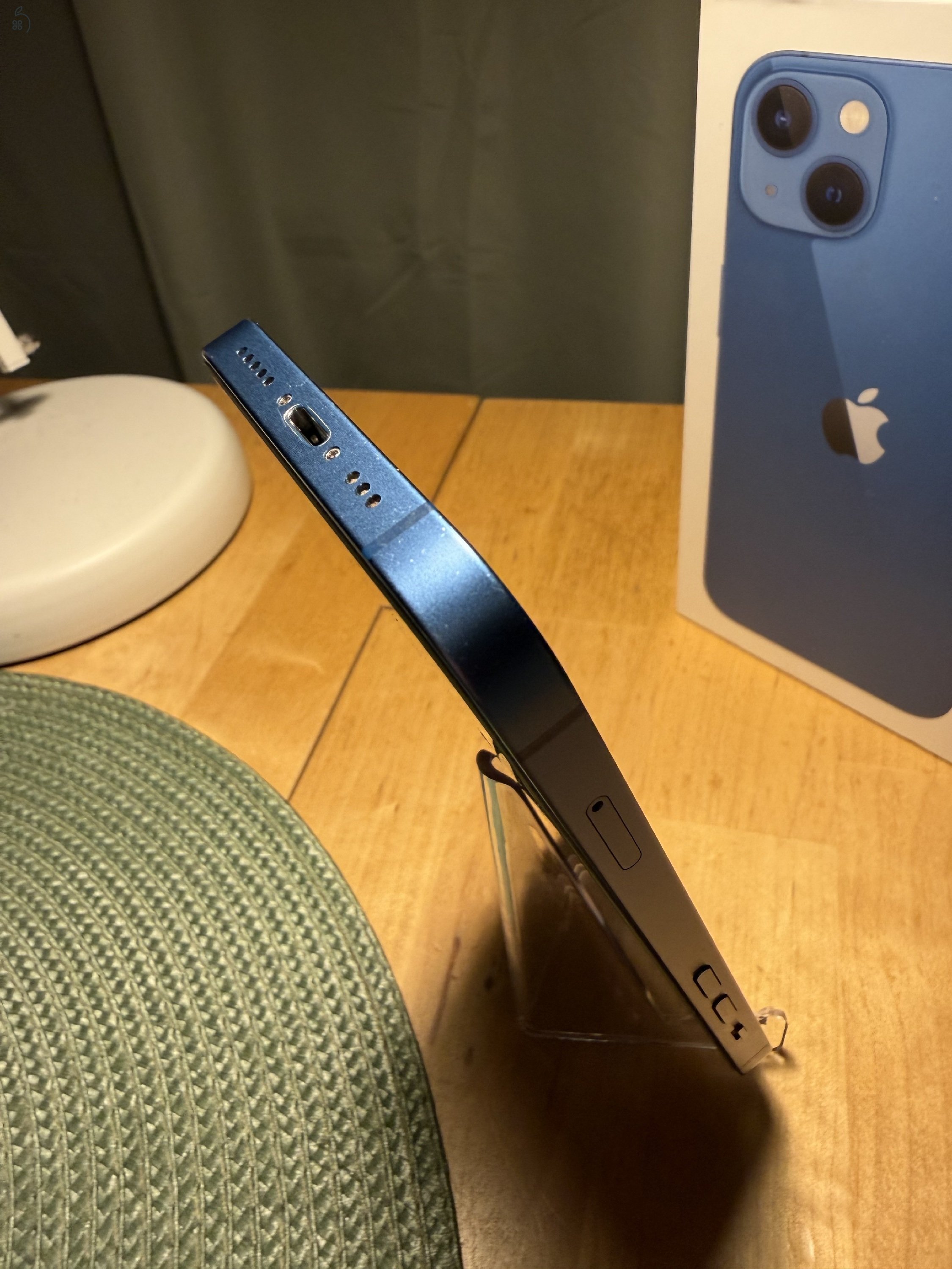 iPhone 13 256GB kék - Vodafone függő