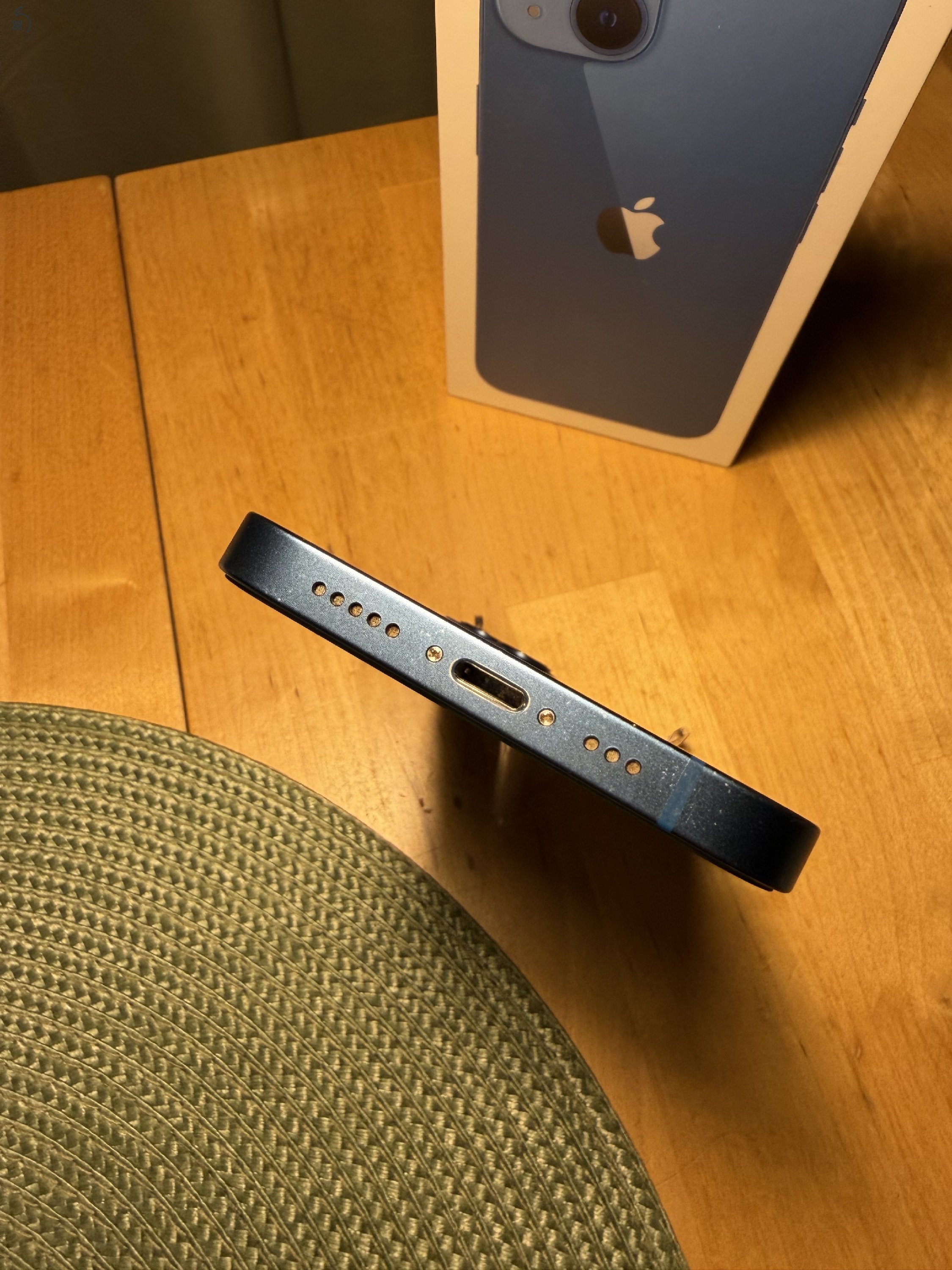 iPhone 13 256GB kék - Vodafone függő