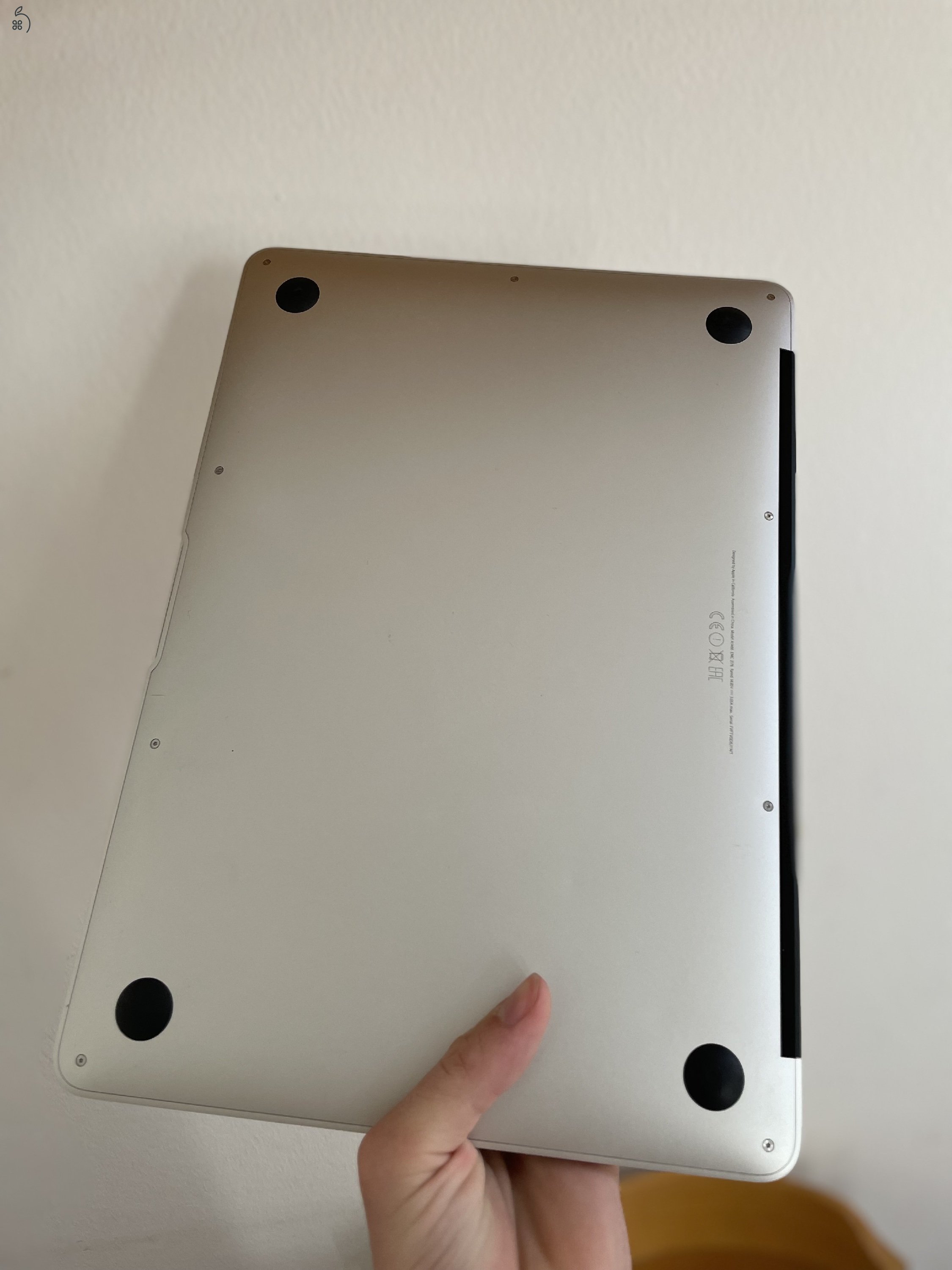 Ritka i7-es MacBook Air 13” (2015) - Jó akku, szép állapotban!