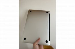 Ritka i7-es MacBook Air 13” (2015) - Jó akku, szép állapotban!