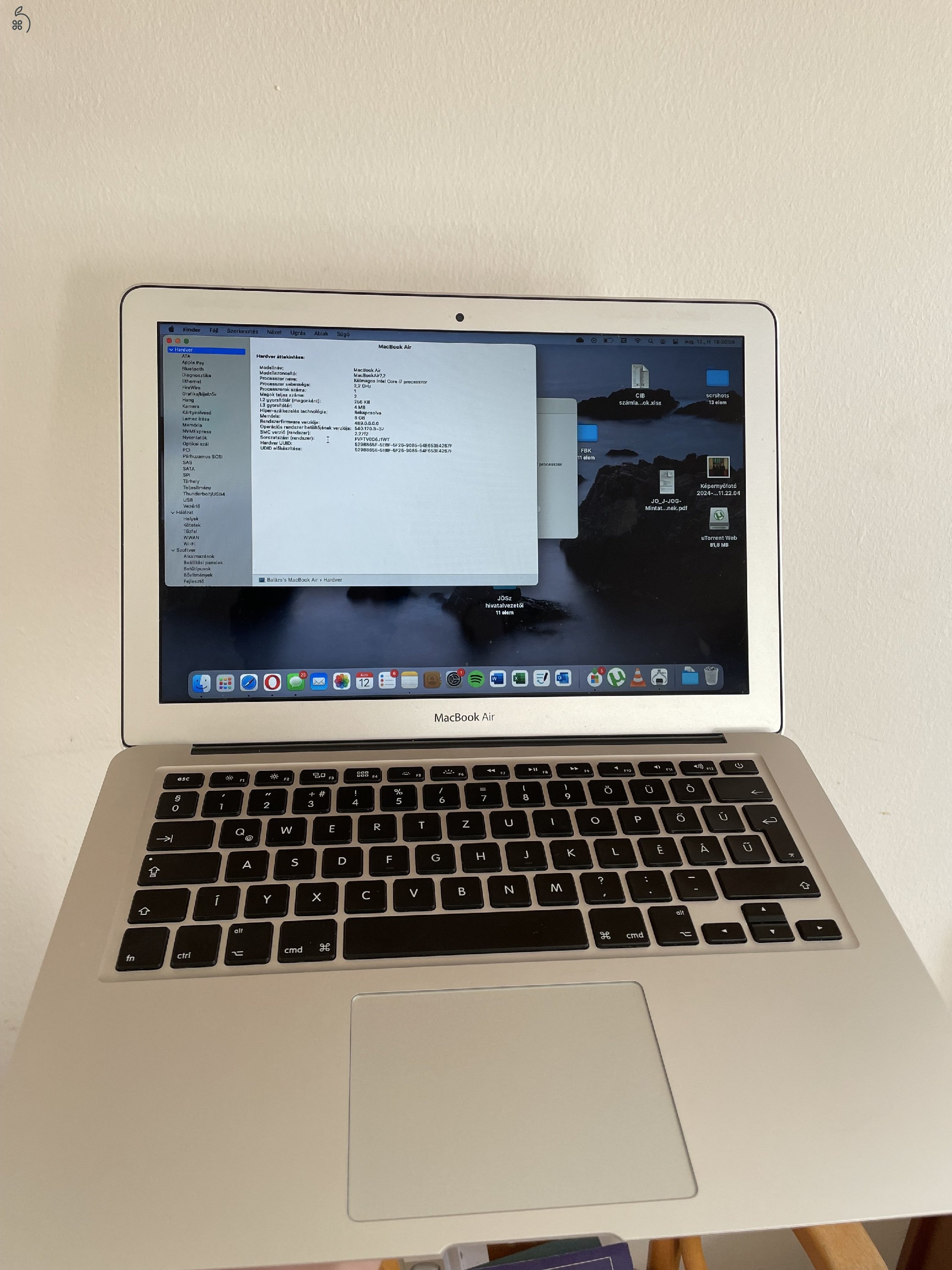 Ritka i7-es MacBook Air 13” (2015) - Jó akku, szép állapotban!