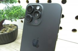 Apple iPhone 15 Pro Max – Black Titanium – ProMotion 120 Hz, A17 Pro, 5× tele – 256 GB – Használt, karcmentes – 100% akku – Garancia 2026. 06. 04-ig