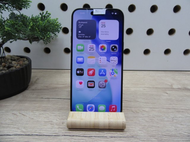 Apple iPhone 15 Pro Max – Black Titanium – ProMotion 120 Hz, A17 Pro, 5× tele – 256 GB – Használt, karcmentes – 100% akku – Garancia 2026. 06. 04-ig