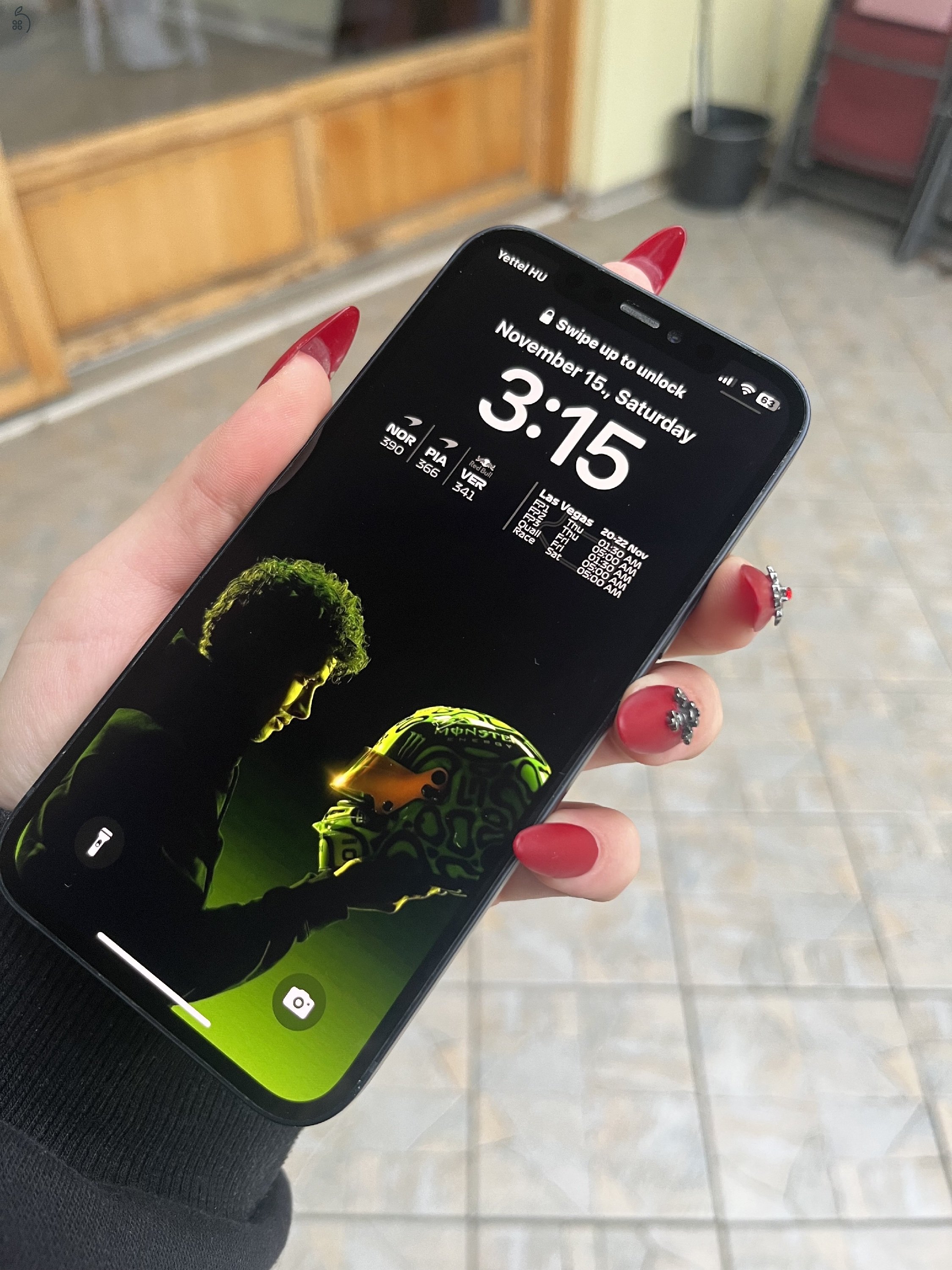 iPhone12 64GB karc mentes akku 78%