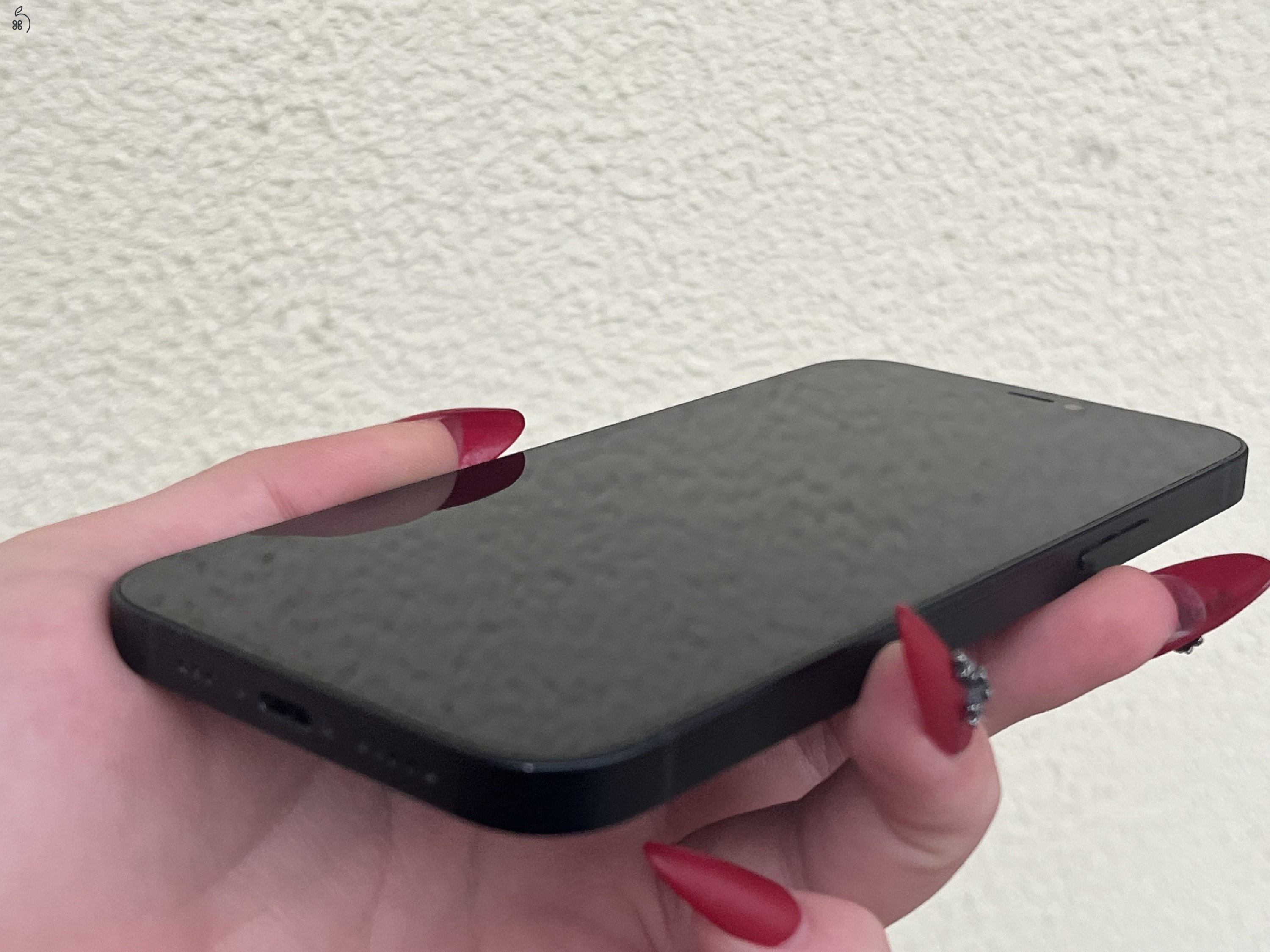 iPhone12 64GB karc mentes akku 78%