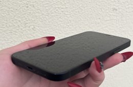 iPhone12 64GB karc mentes akku 78%