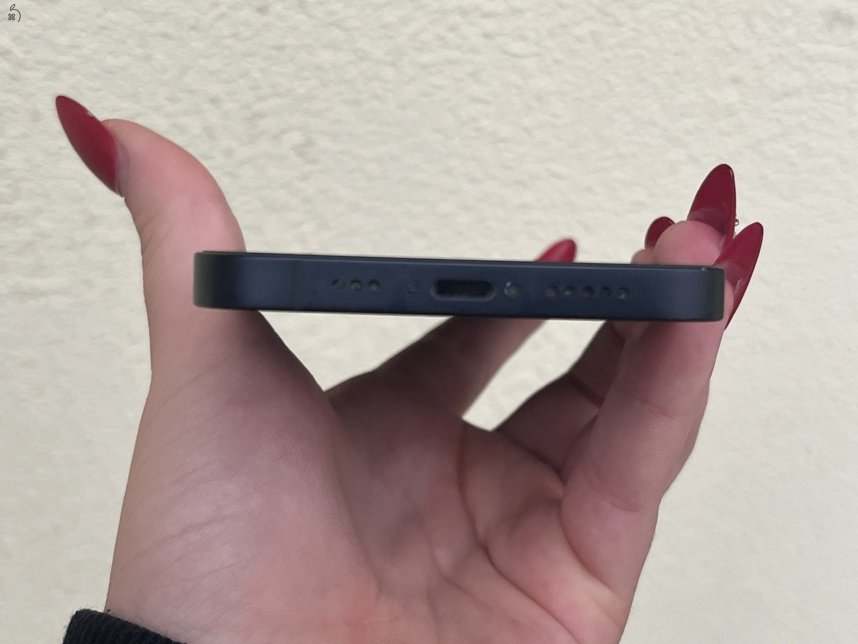 iPhone12 64GB karc mentes akku 78%