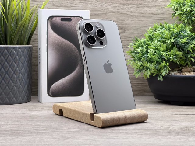 Hibátlan iPhone 15 Pro Natural Titanium 128GB 2 ÉV Garanciával Számlával 92% Akku