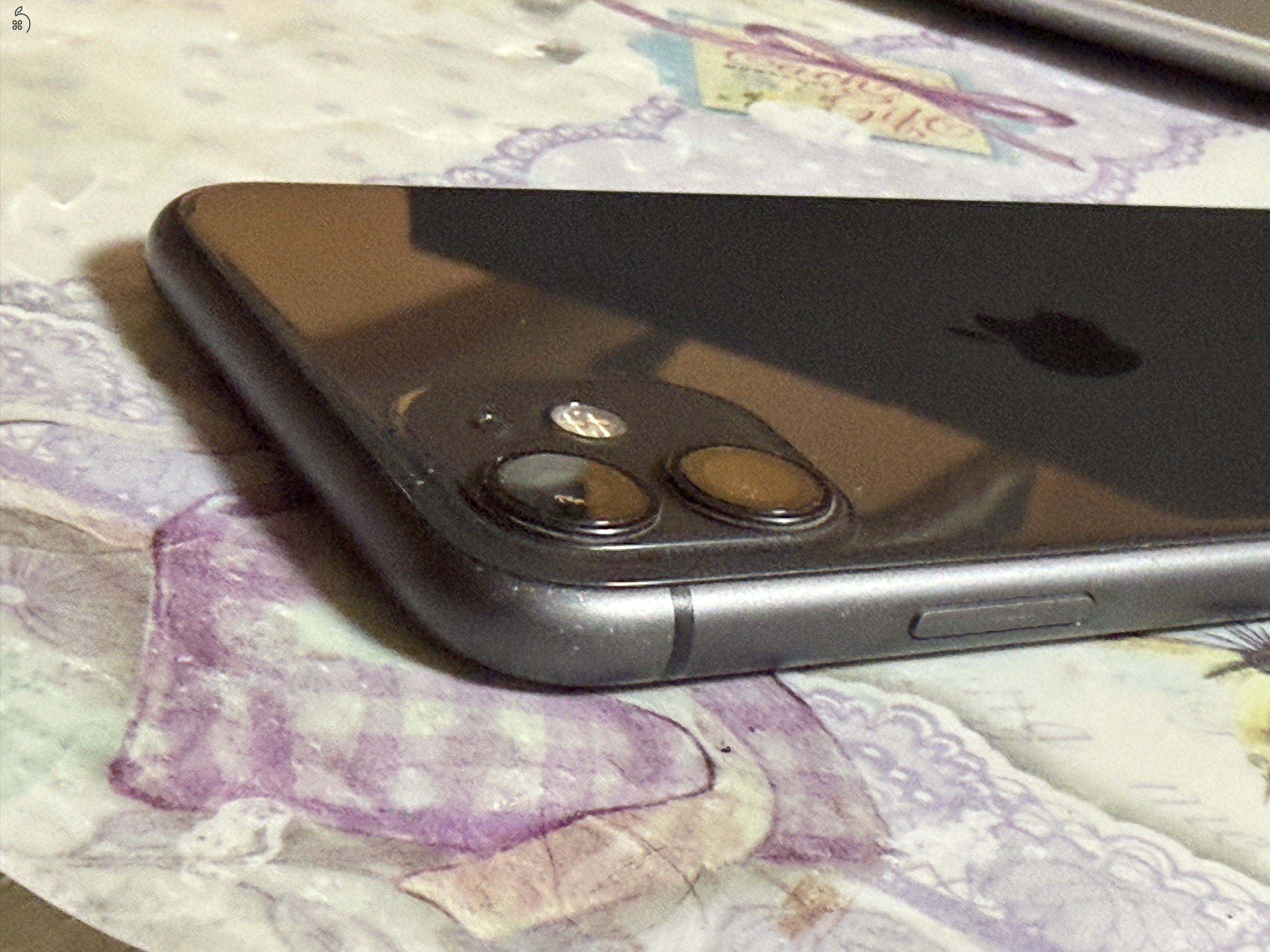 iPhone 11 Black 64GB független 