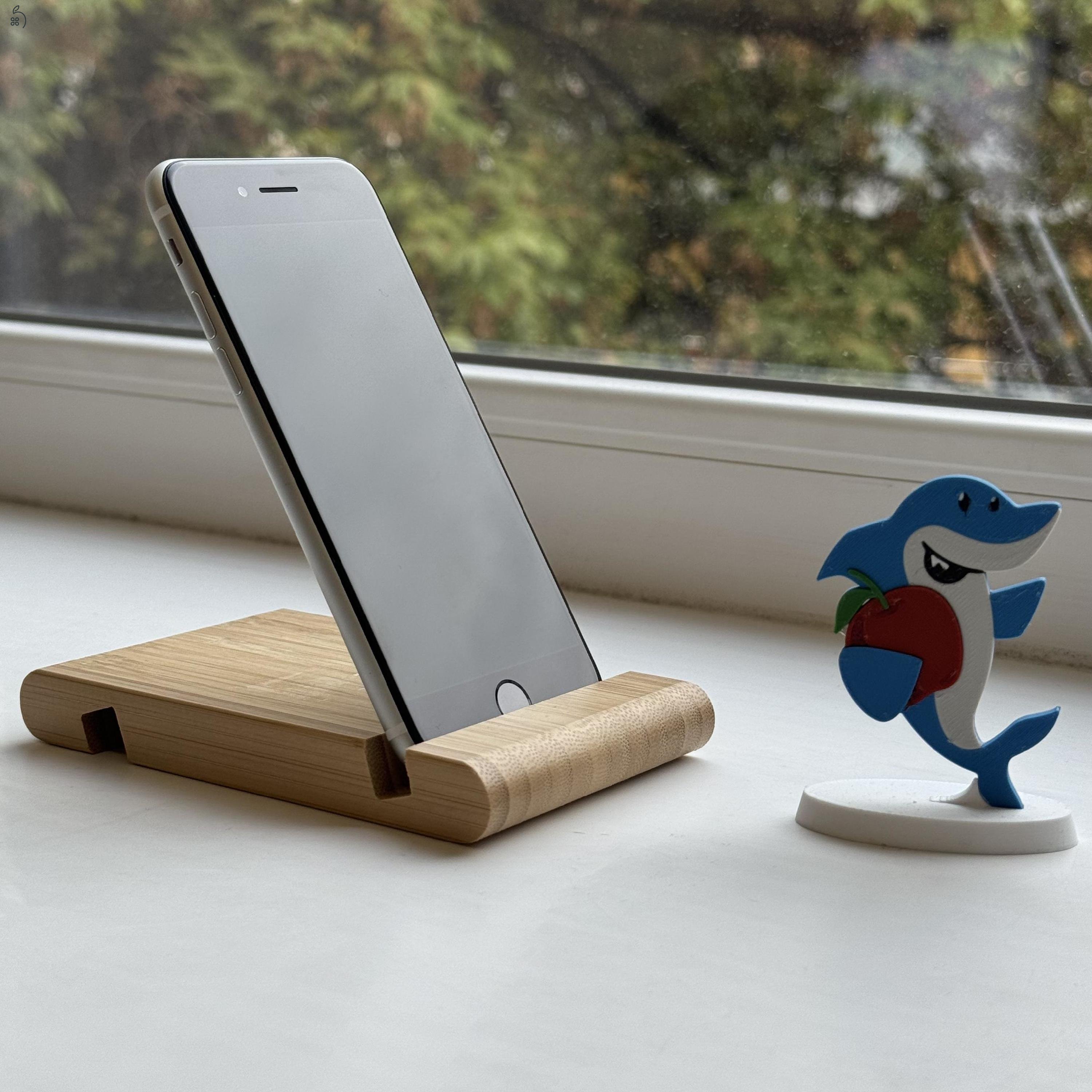 GYÖNYÖRŰ iPhone SE 2020 128GB White -1 ÉV GARANCIA - Kártyafüggetlen, MS3584