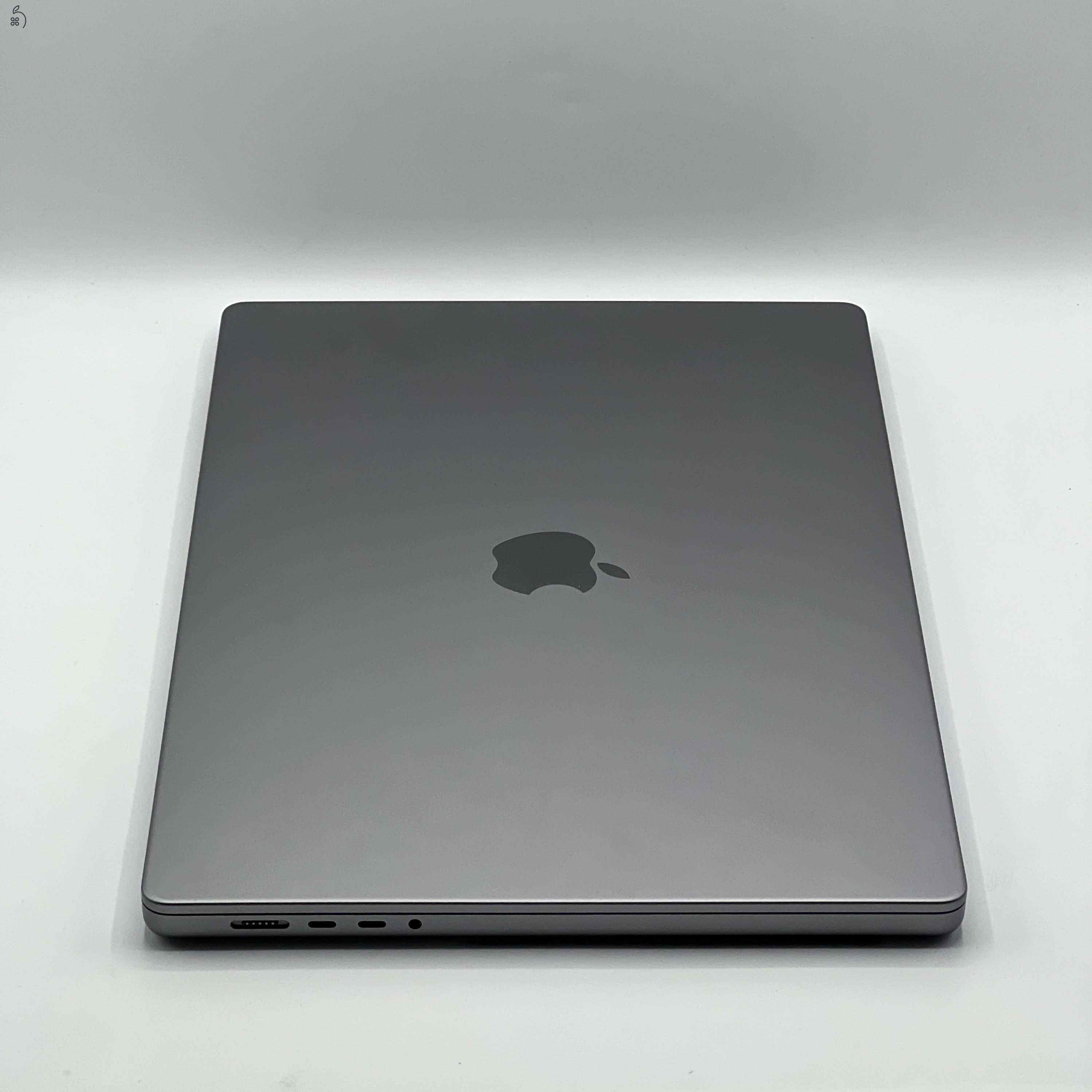 MacBook Pro 16″ 2021, M1 Max 10 Cores, 32 GB RAM, 24 core GPU, 2TB SSD 27% Áfás